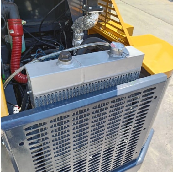 Réservoir hydraulique et système de refroidissement dumper YH-3000 Kubota